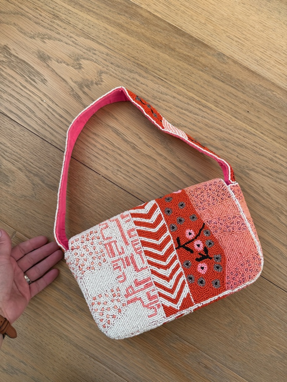 Hand-Beaded Pink and Coral Women’s Shoulder Bag - Picture 6 of 6